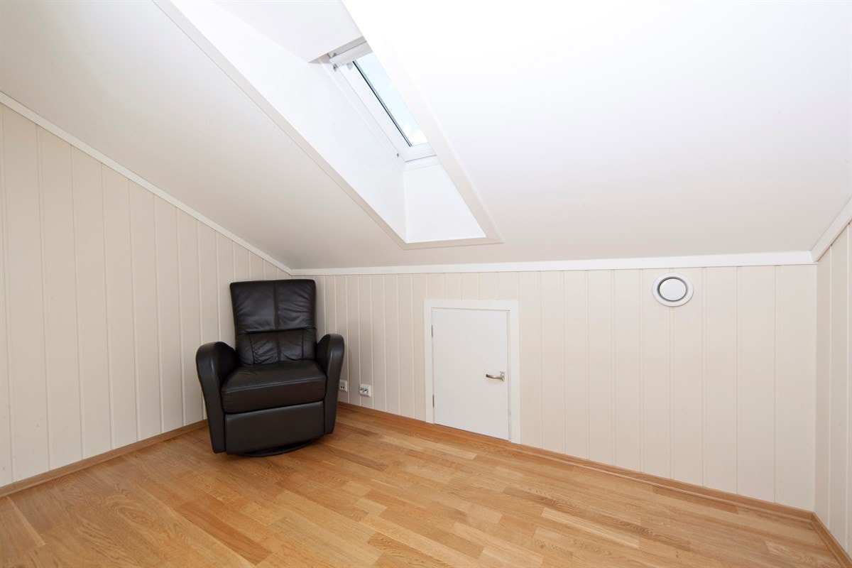 Arbeidsrom/garderoberom, 3. etasje Galleribilde