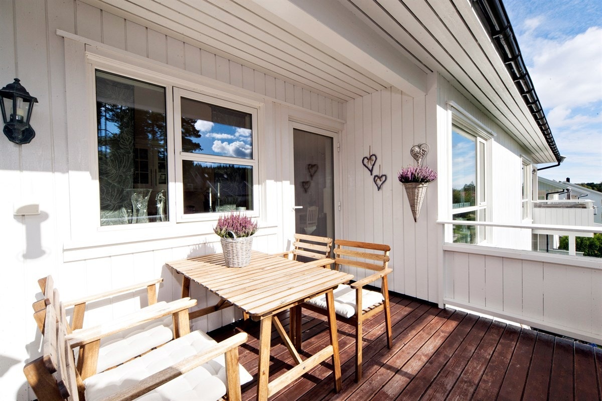 Sørvestvendt balkong med gode solforhold Galleribilde