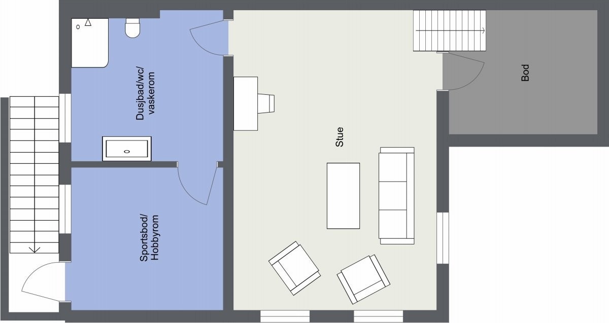 Underetasje: Bod, sportsbod, bad/vaskerom og kjellerstue. Utvendig dør i sportsbod. Galleribilde