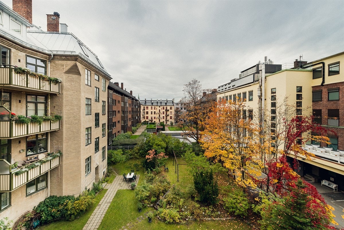 Nydelig utsyn fra den vestvedte balkongen Galleribilde