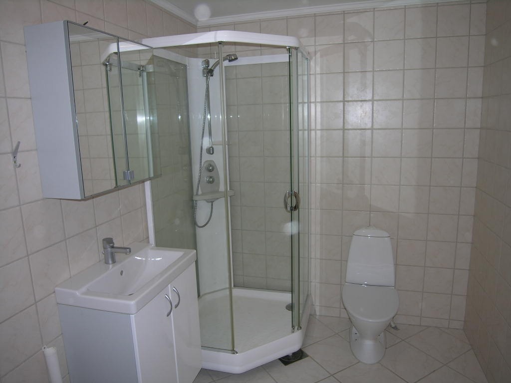 Bad, umøblert Galleribilde