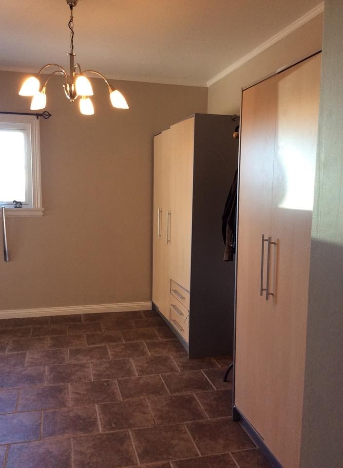 Entre, møblert Galleribilde