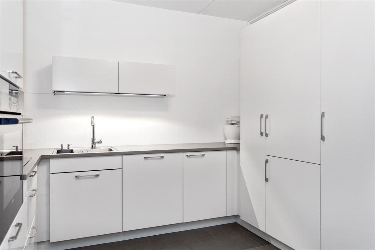 Flott HTH kjøkken fra 2014. Galleribilde