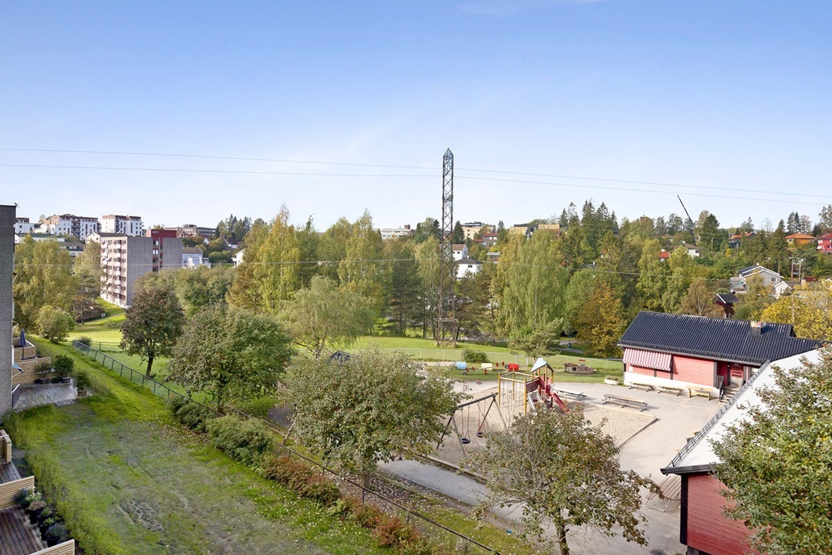 Stille og rolig selv med flere private barnehager i nærområdet; her Hamborg barnehage. Galleribilde