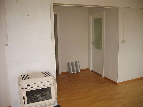 Stue mot Nord, dør soverom oppe - *Aktuelt rom Galleribilde