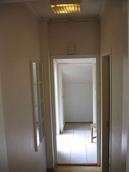 Gang fra stue mot inngang Galleribilde