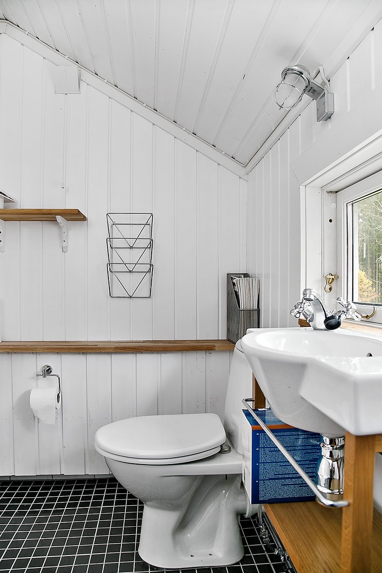 Badrum i gäststuga nr 1 Galleribilde