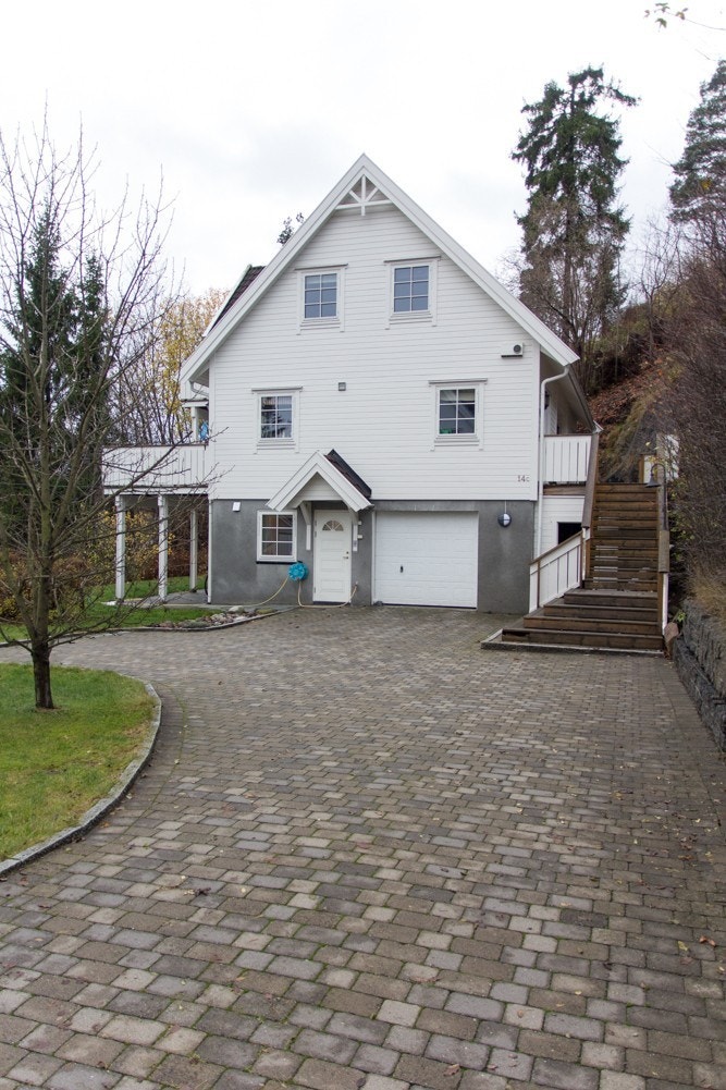 Ute Galleribilde