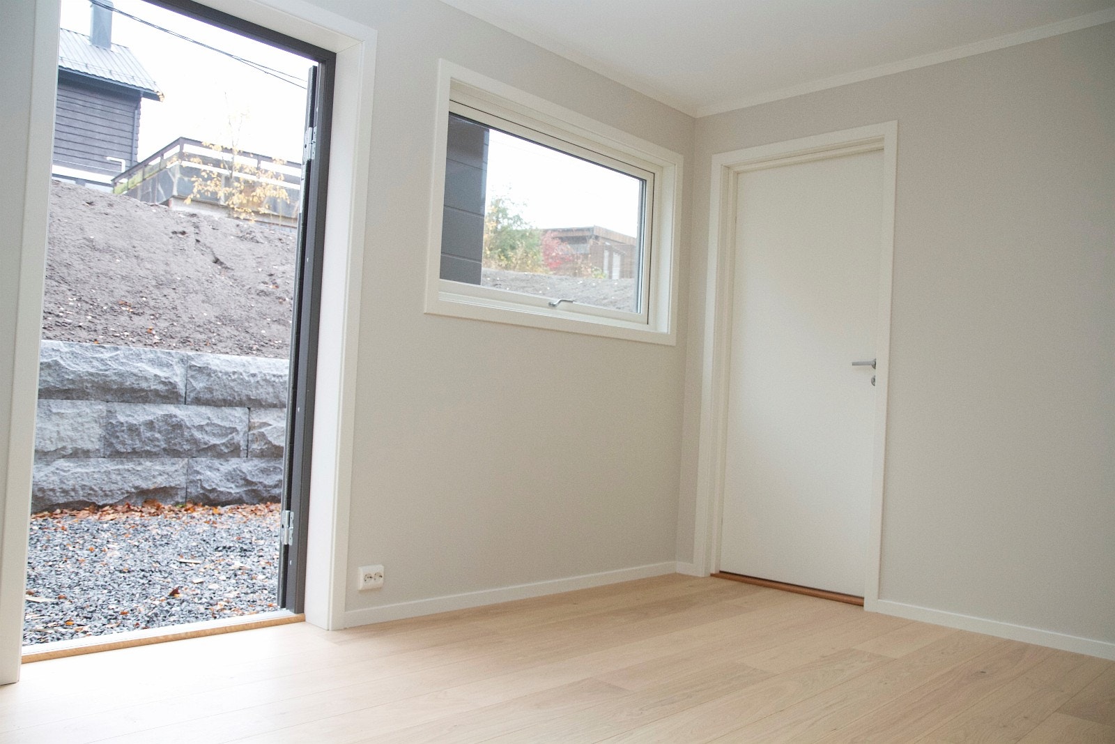 Romslig stue/kjøkken på ca 20m2 Galleribilde