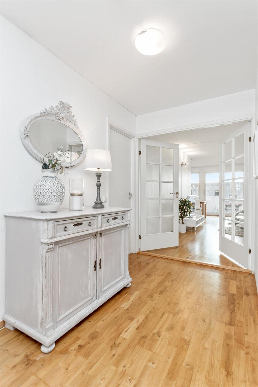 Rosmlig entre. Galleribilde