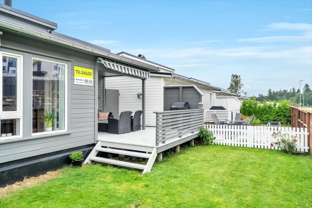 Terrasse og hage Galleribilde