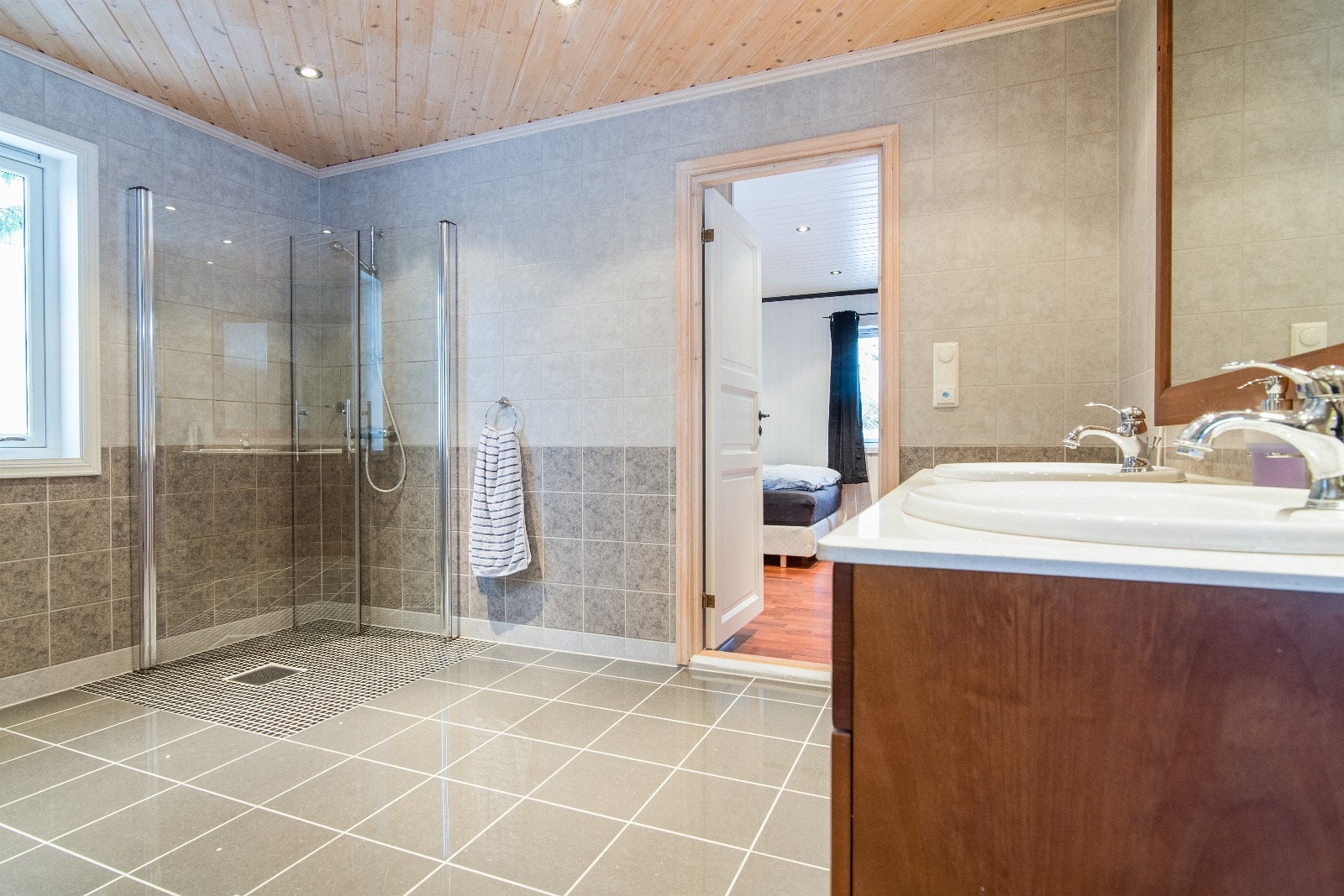 Bad i 2. etasje Galleribilde