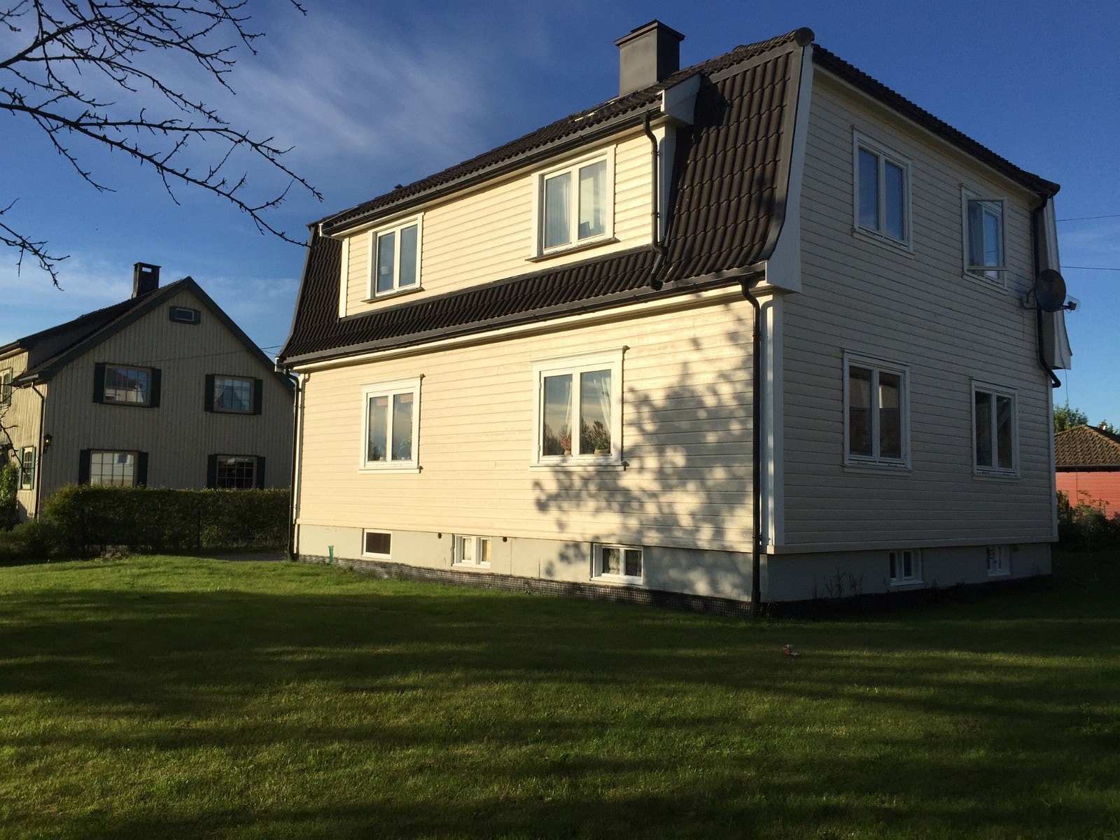 Horisontaldelt tomannsbolig i rolig strøk og gangavstand til sentrum Galleribilde