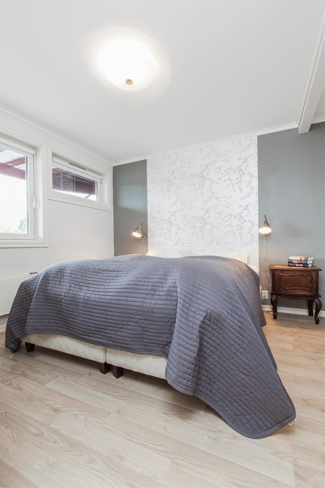 Foreldresoverommet har god solavskjerming pga. terrassen i 2. etg. Galleribilde