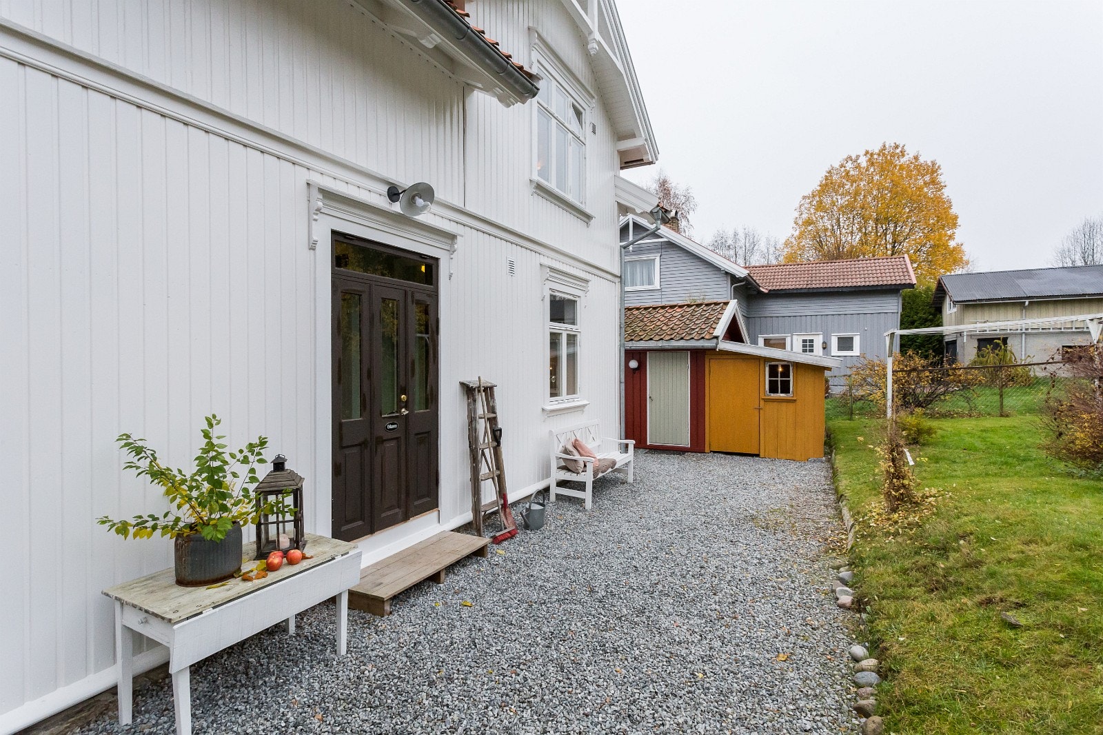 Inngangsparti mot sykkelskur Galleribilde