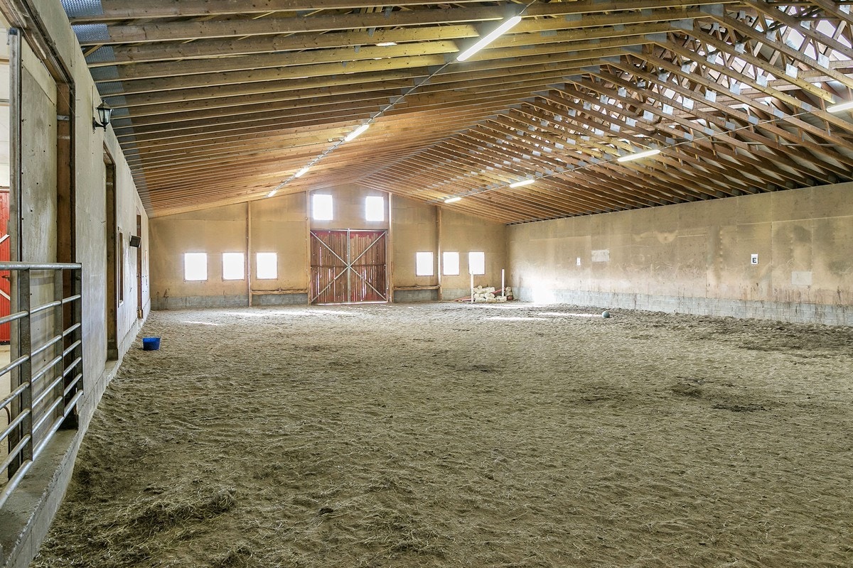 Ridehall Galleribilde