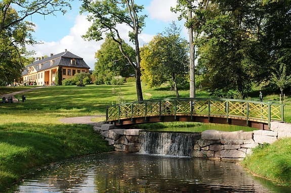 Bogstad Hovedgård med museum, kafe, butikk og aktivitetshelger. Galleribilde