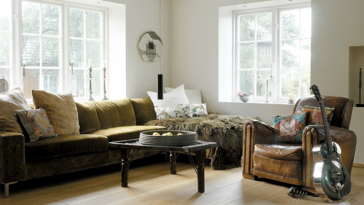 Fra en av stuene i boligen - mot vest - med tidl. innredning: Galleribilde