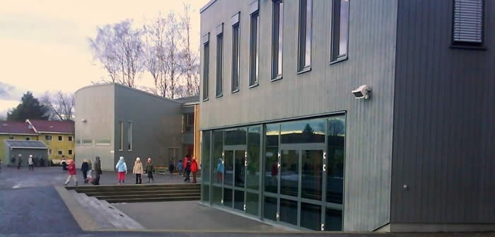 Bogstad skole er i tillegg ti Sørkedalen skole de nærmeste barneskolene,- begge ligger drøye. fem minutters kjøring fra Søndre Tangen. Galleribilde