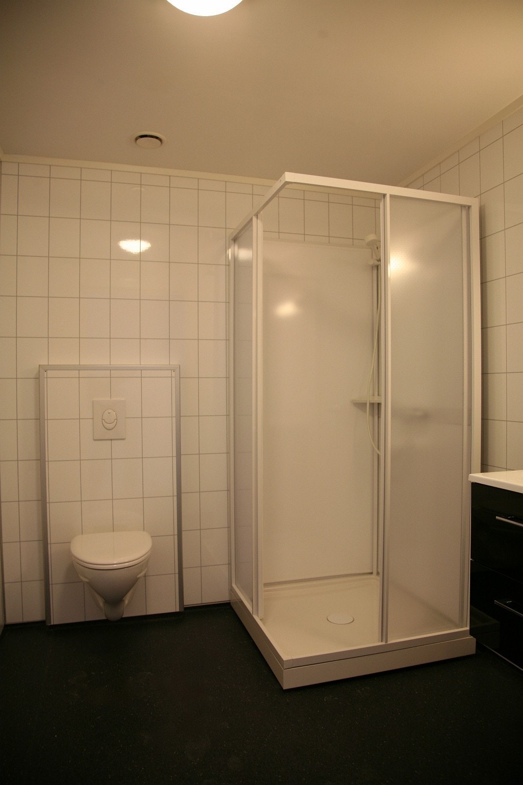 Bad. 1.etg (alle badene er like i hver hybel) Galleribilde