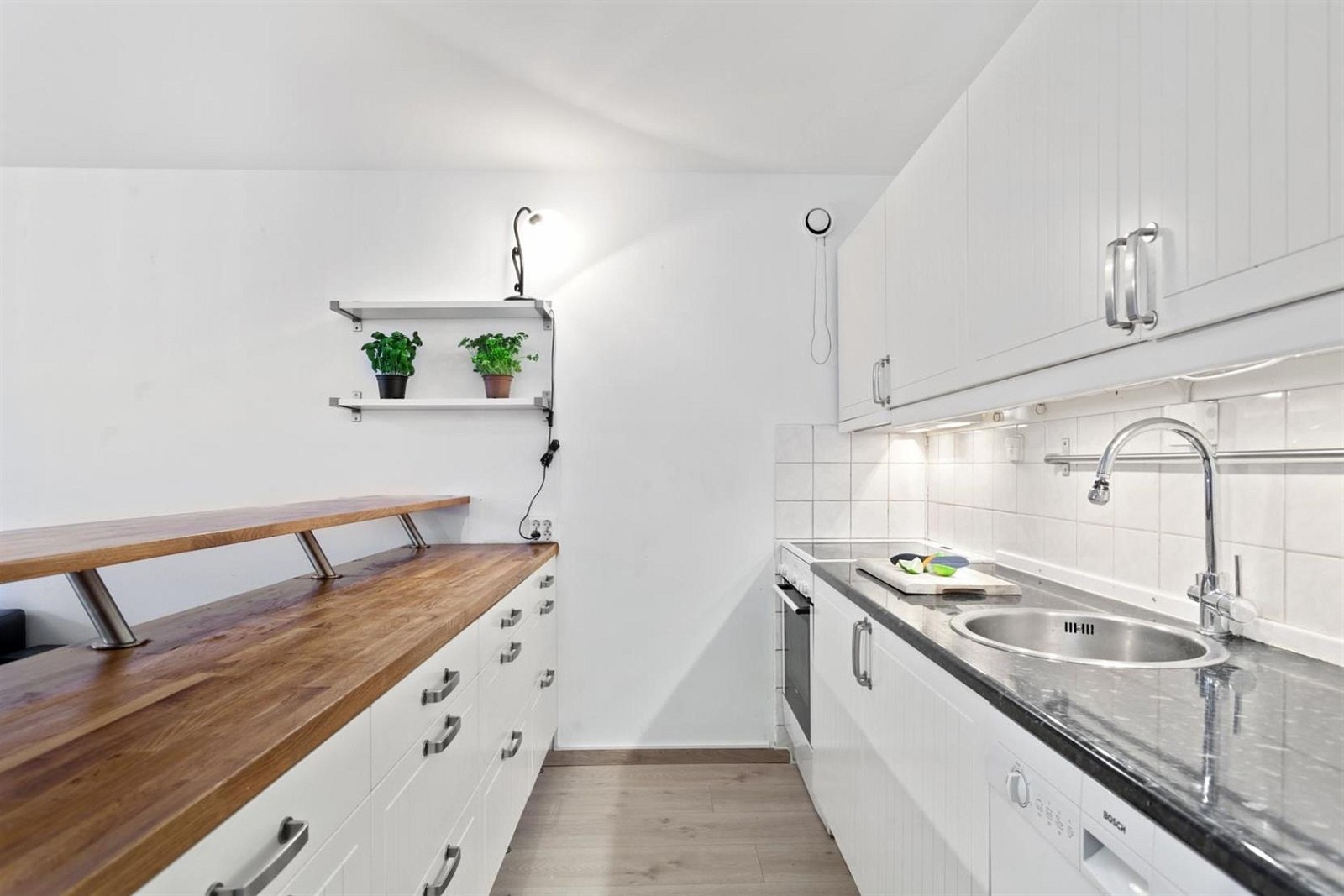 God benkeplass på kjøkken. Galleribilde