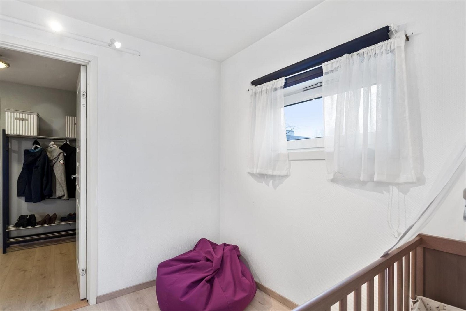 Barnerom/kontor eller walkin closet alt ut fra hva man trenger. Galleribilde