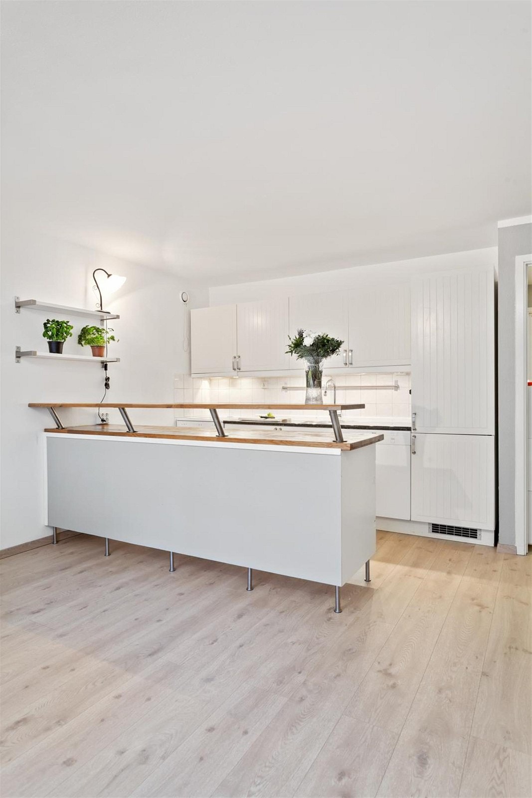 Praktisk barløsning på kjøkken. Galleribilde