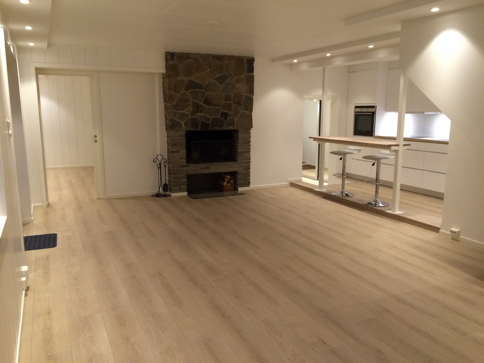 Stue uten møbler Galleribilde