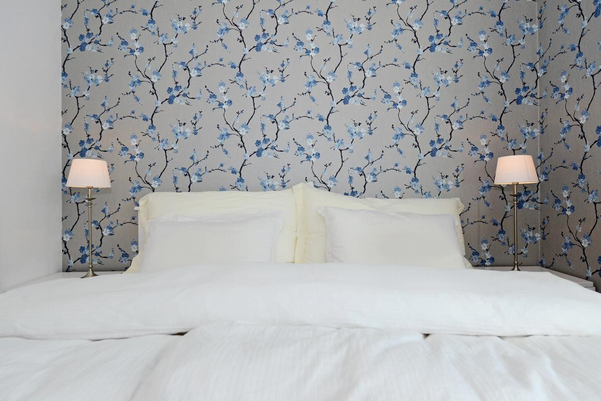 Alle soverommene gir et godt inntrykk med tanke på materialvalgene. Galleribilde