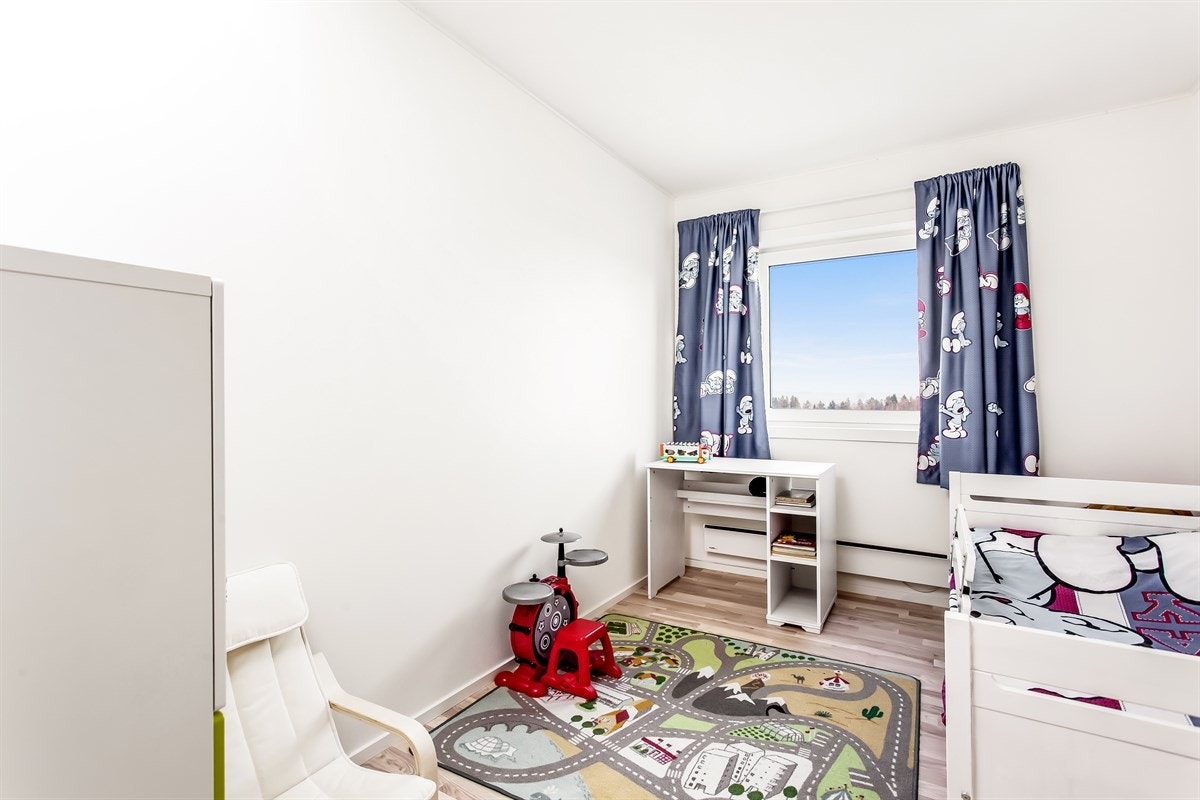 Soverom nr. 2 har også fin størrelse Galleribilde