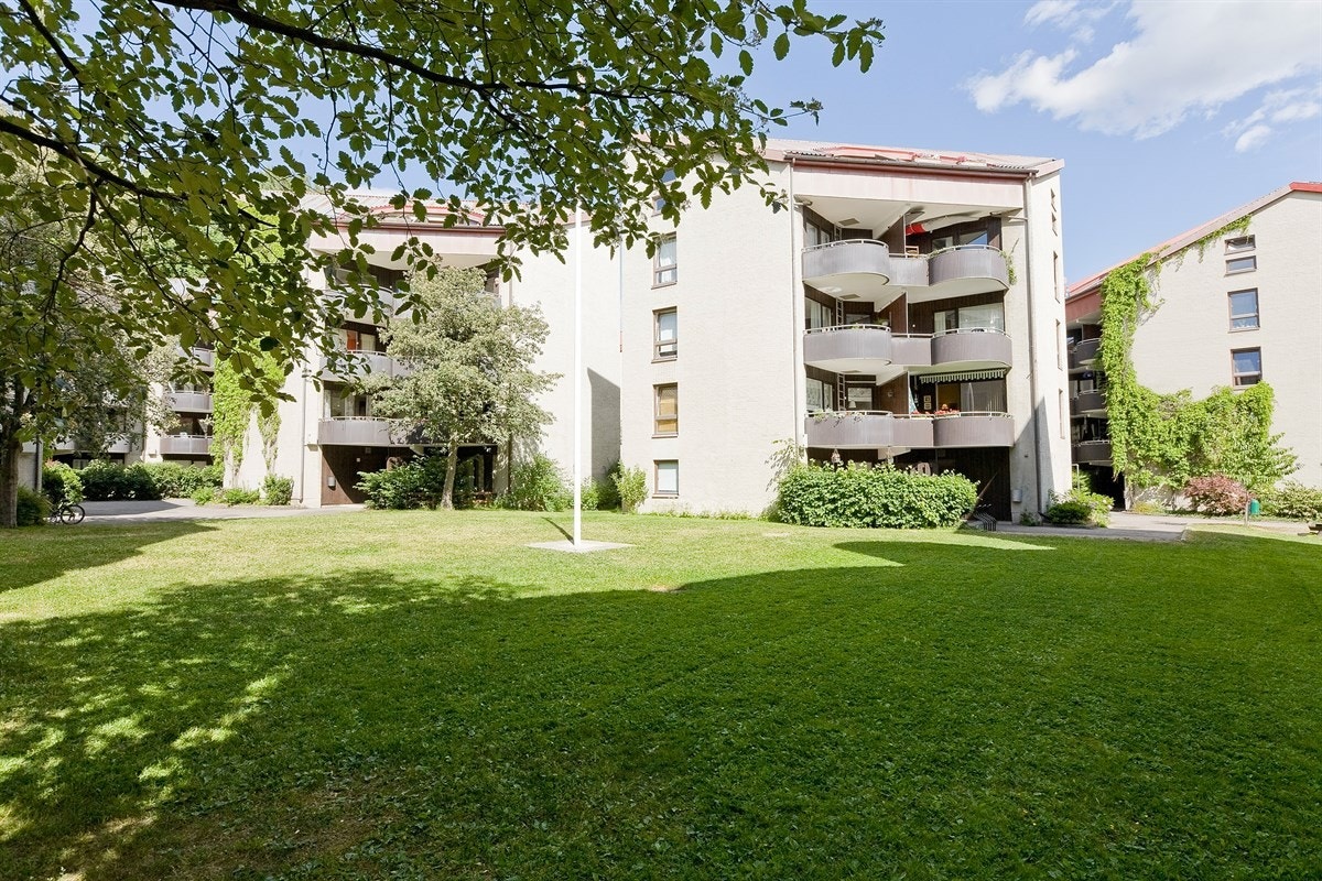 Fra friareal mot borettslaget Galleribilde