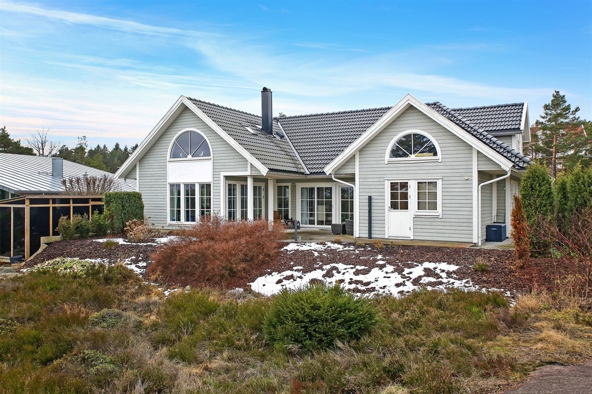 Fasade mot sjøen Galleribilde