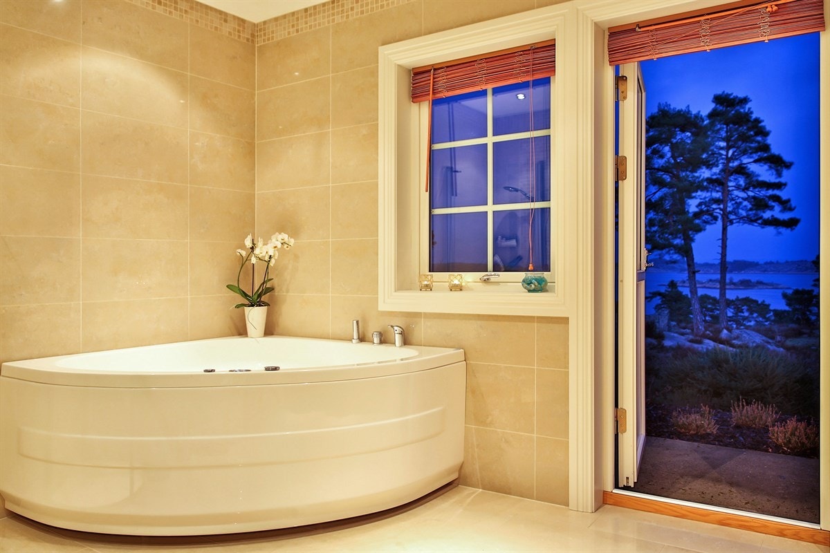 Bad 1. etasje Galleribilde