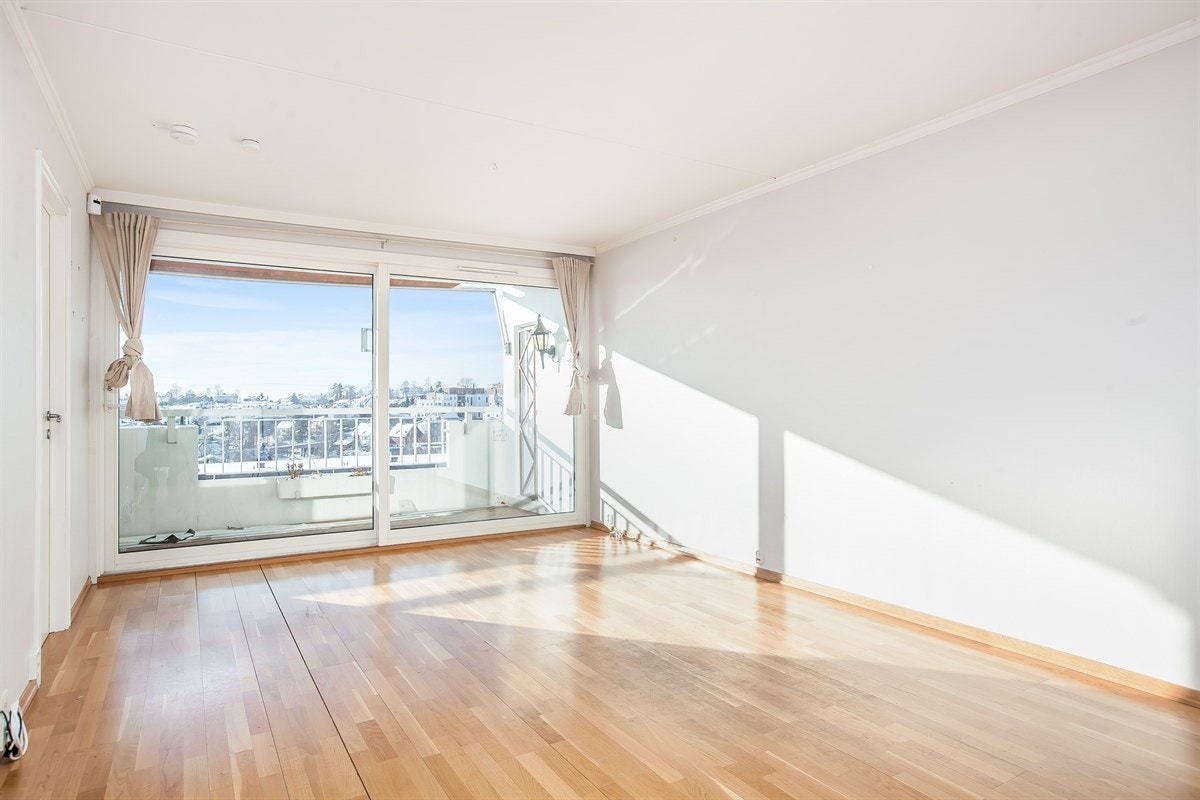 Nye vinduer og skyvedør til veranda fra 2007 Galleribilde