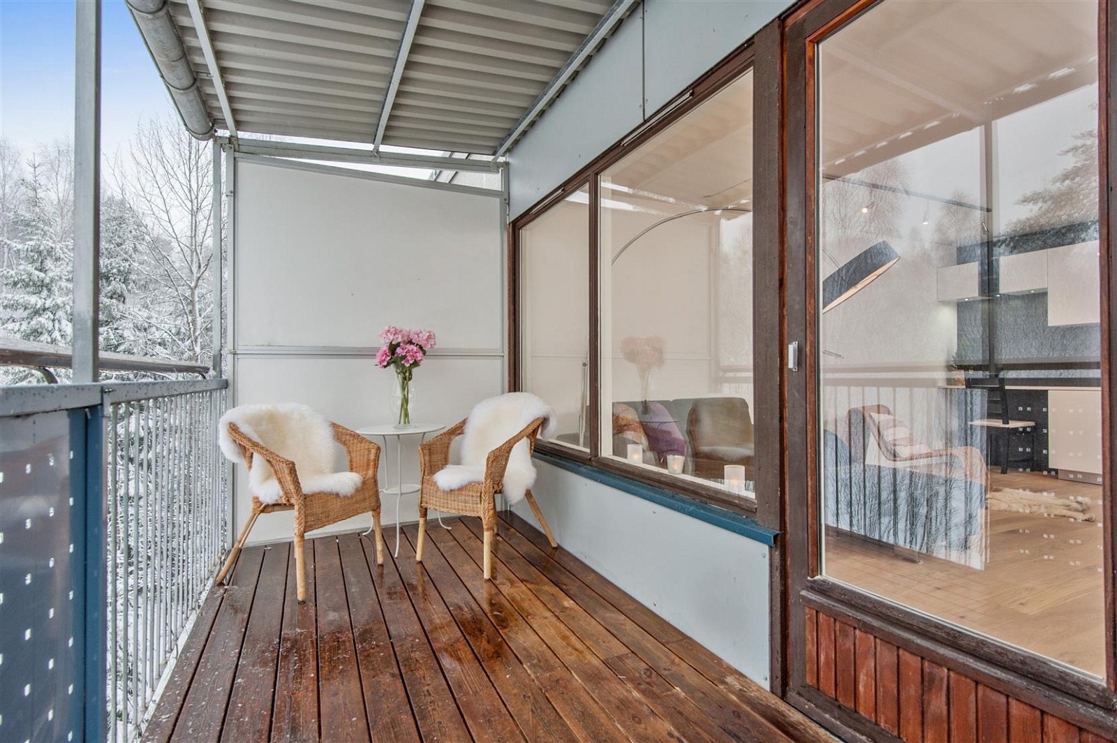 Flott nord - vestvendt balkong på 11 kvm Galleribilde