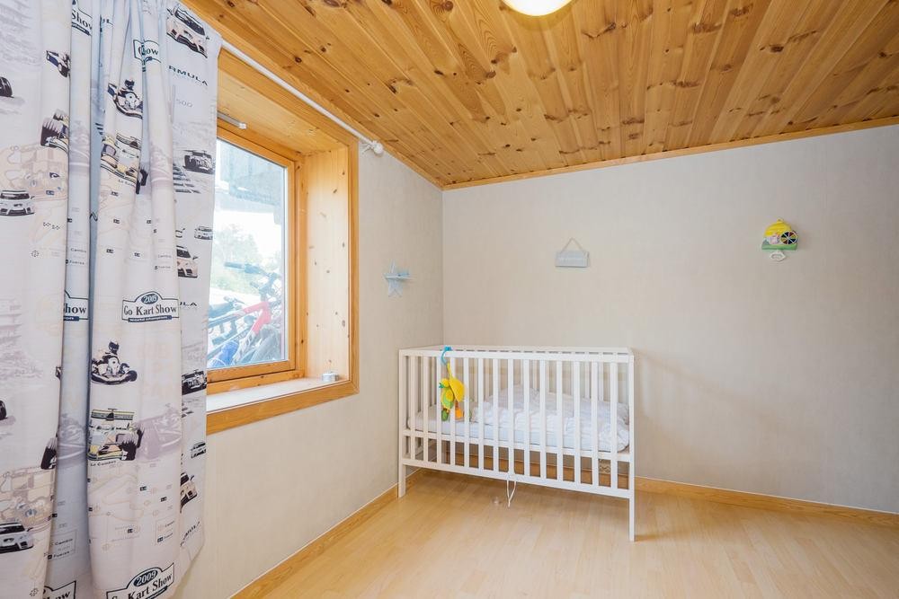 Soverom i sokkel Galleribilde