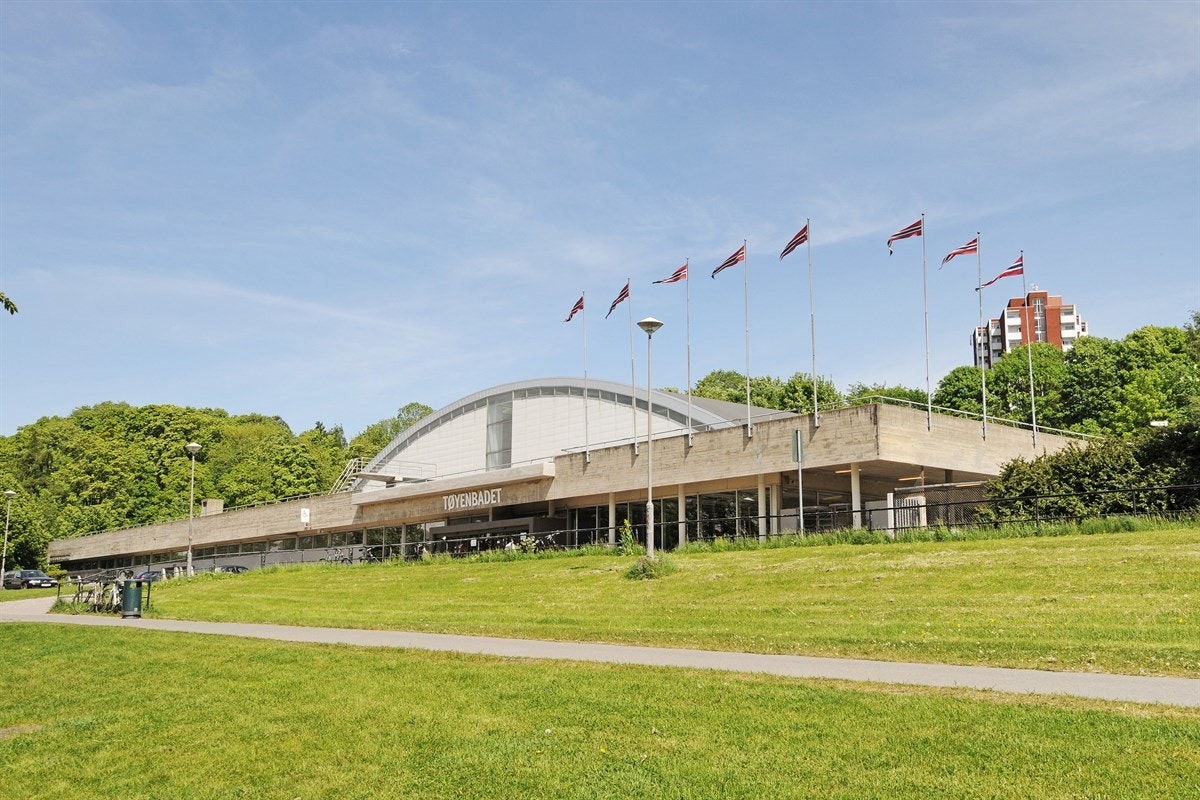 Hva med en frisk dukkert på Tøyenbadet? Galleribilde