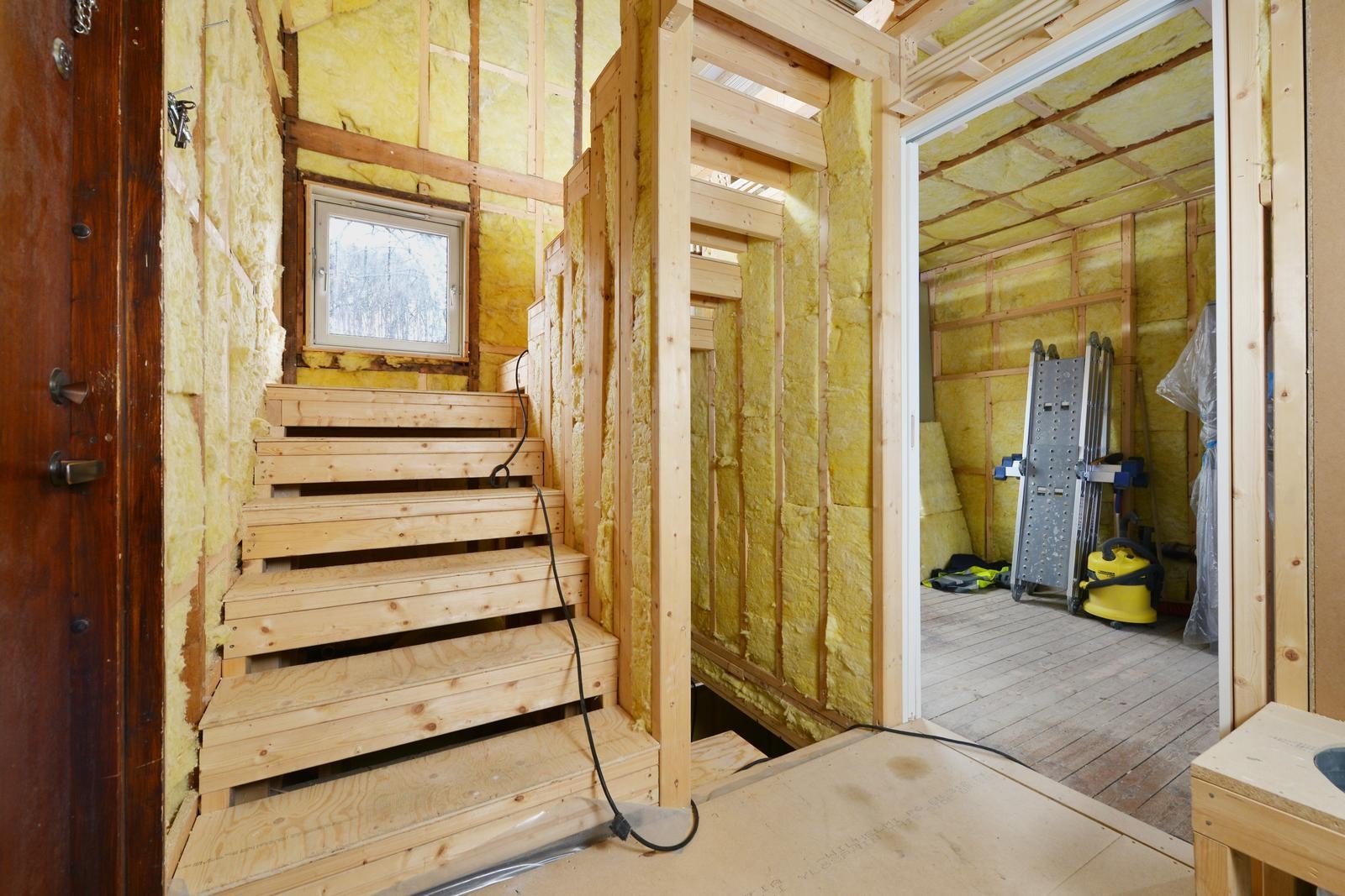 Trapp til kjeller Galleribilde