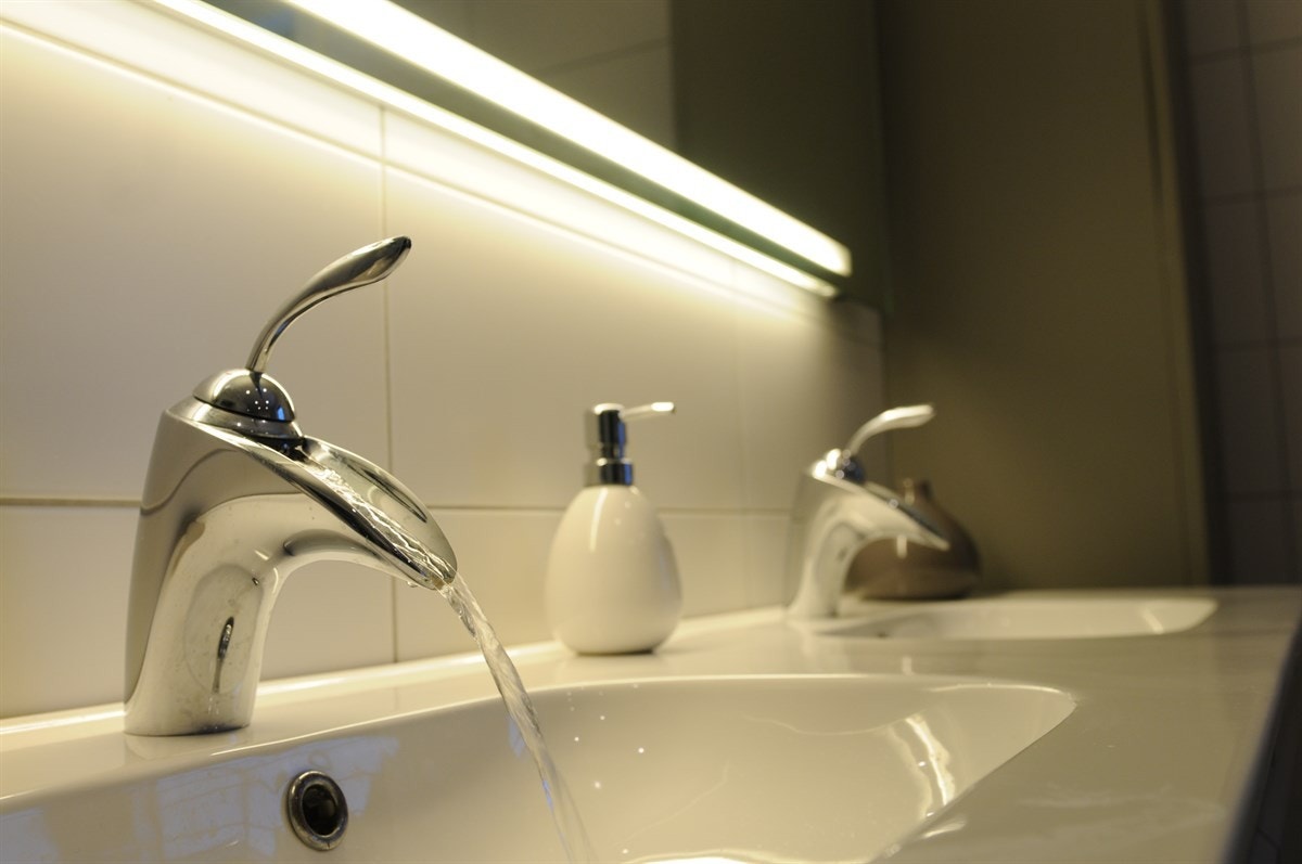 Eksklusive materialvalg på badet Galleribilde