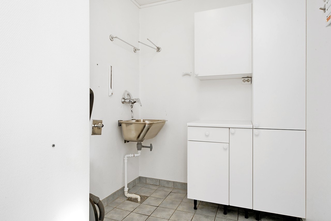 Vaskerom Galleribilde