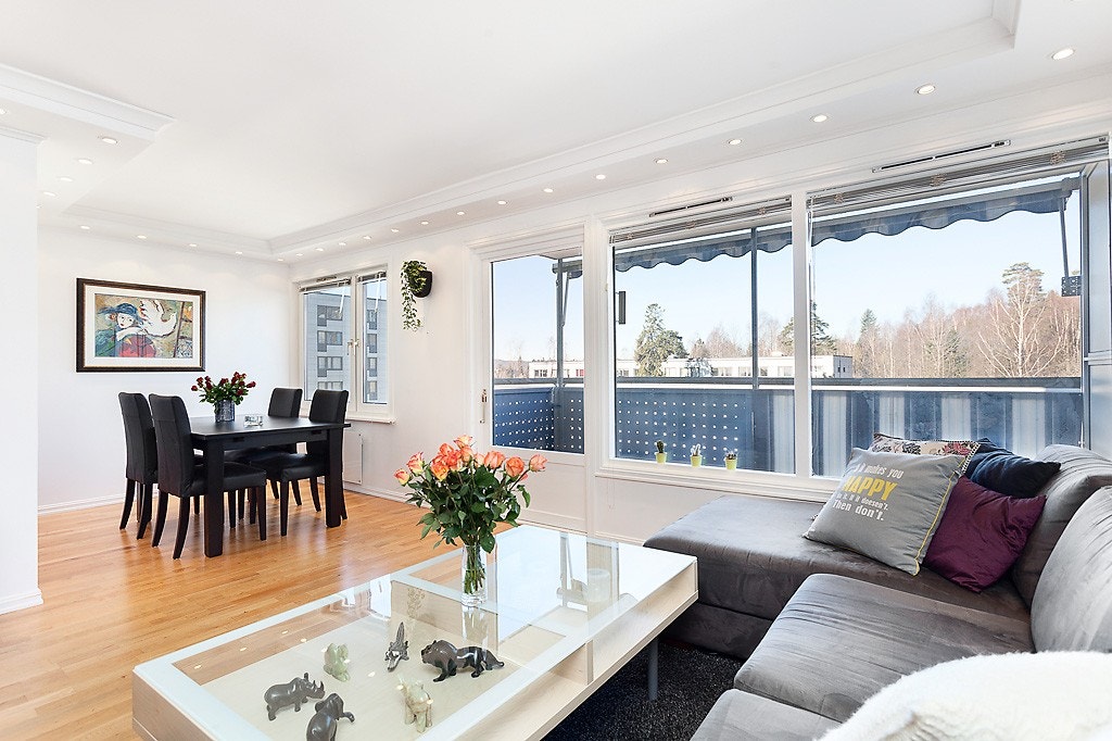 Velkommen til Hovseterveien 84, presentert av Andreas Haanes, Eie Frogner Galleribilde