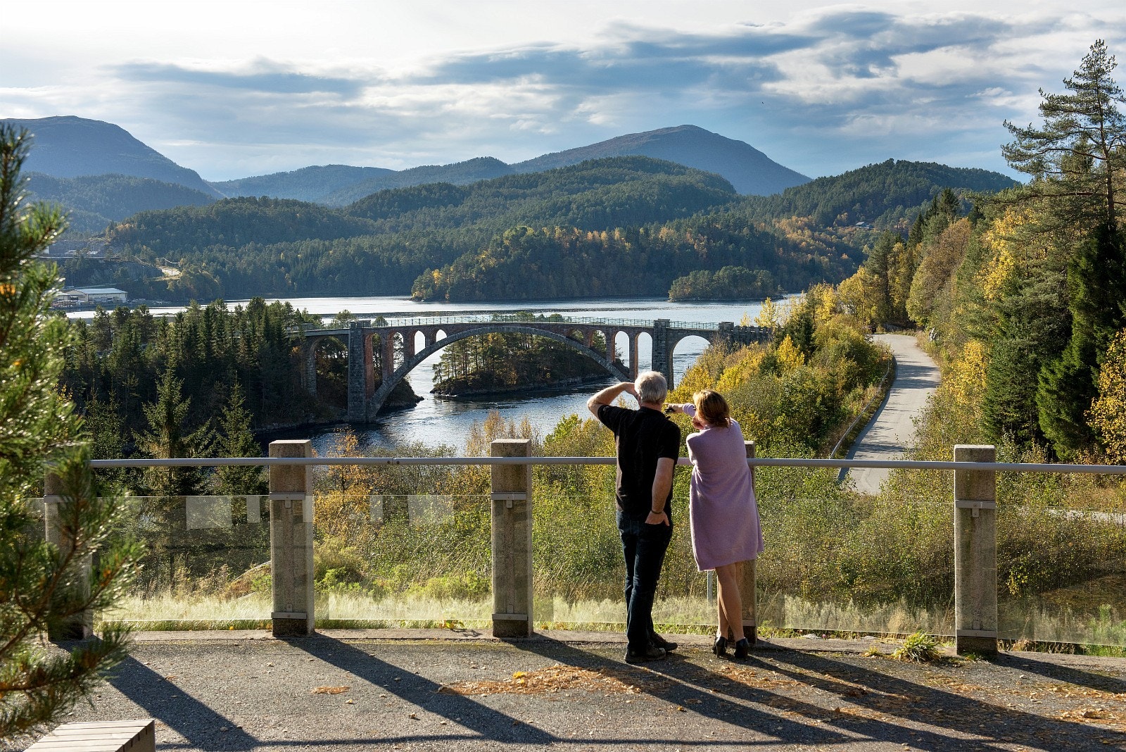 Nord Europas største steinbro - oppført i 1929 Galleribilde