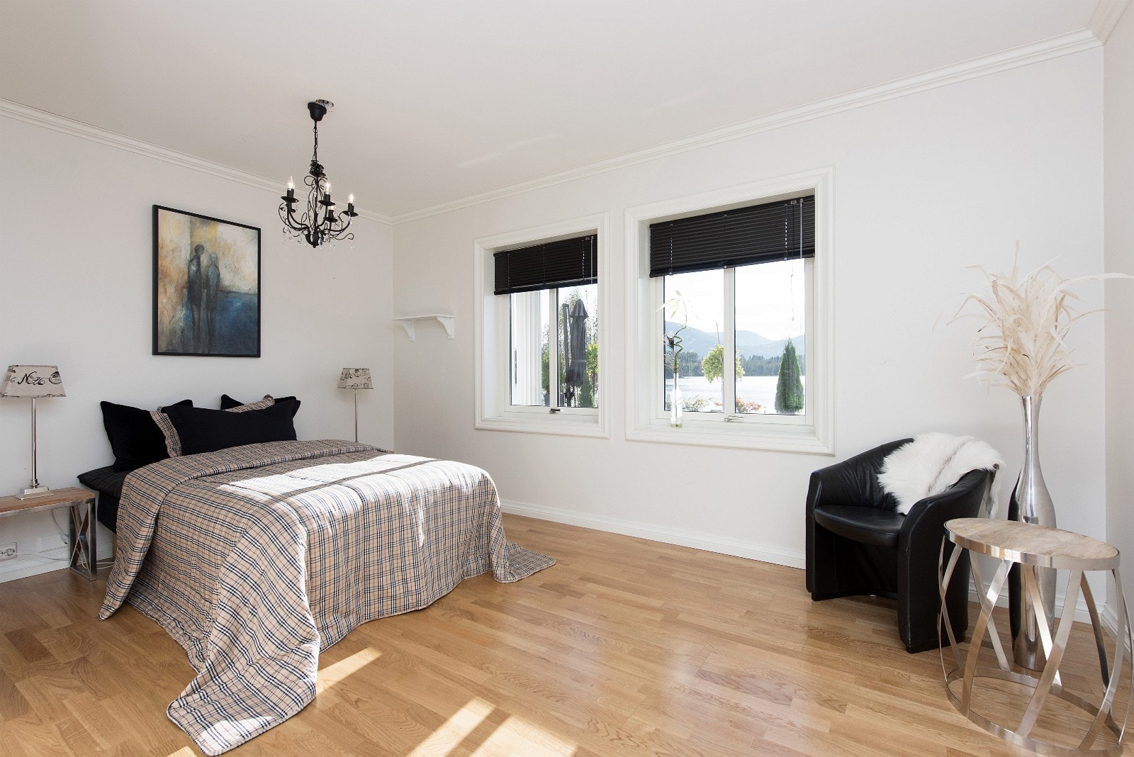 Soverom i kjeller Galleribilde