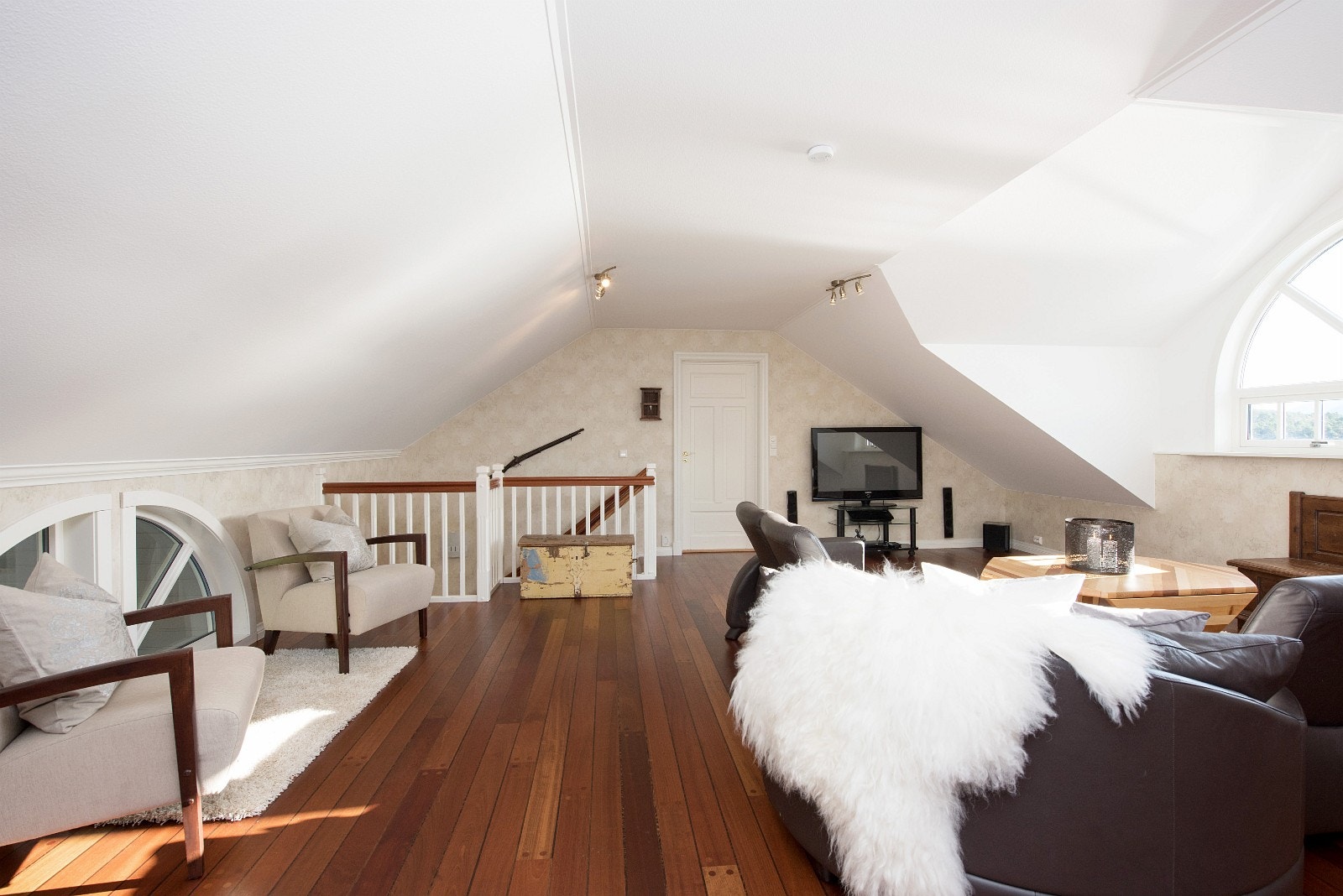 Dagligstue på loft Galleribilde