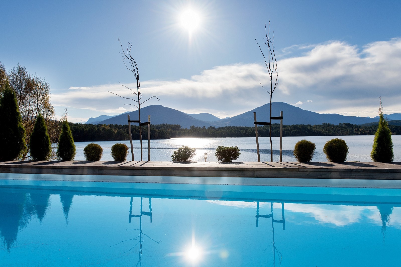 Utsikt fra bassenget Galleribilde