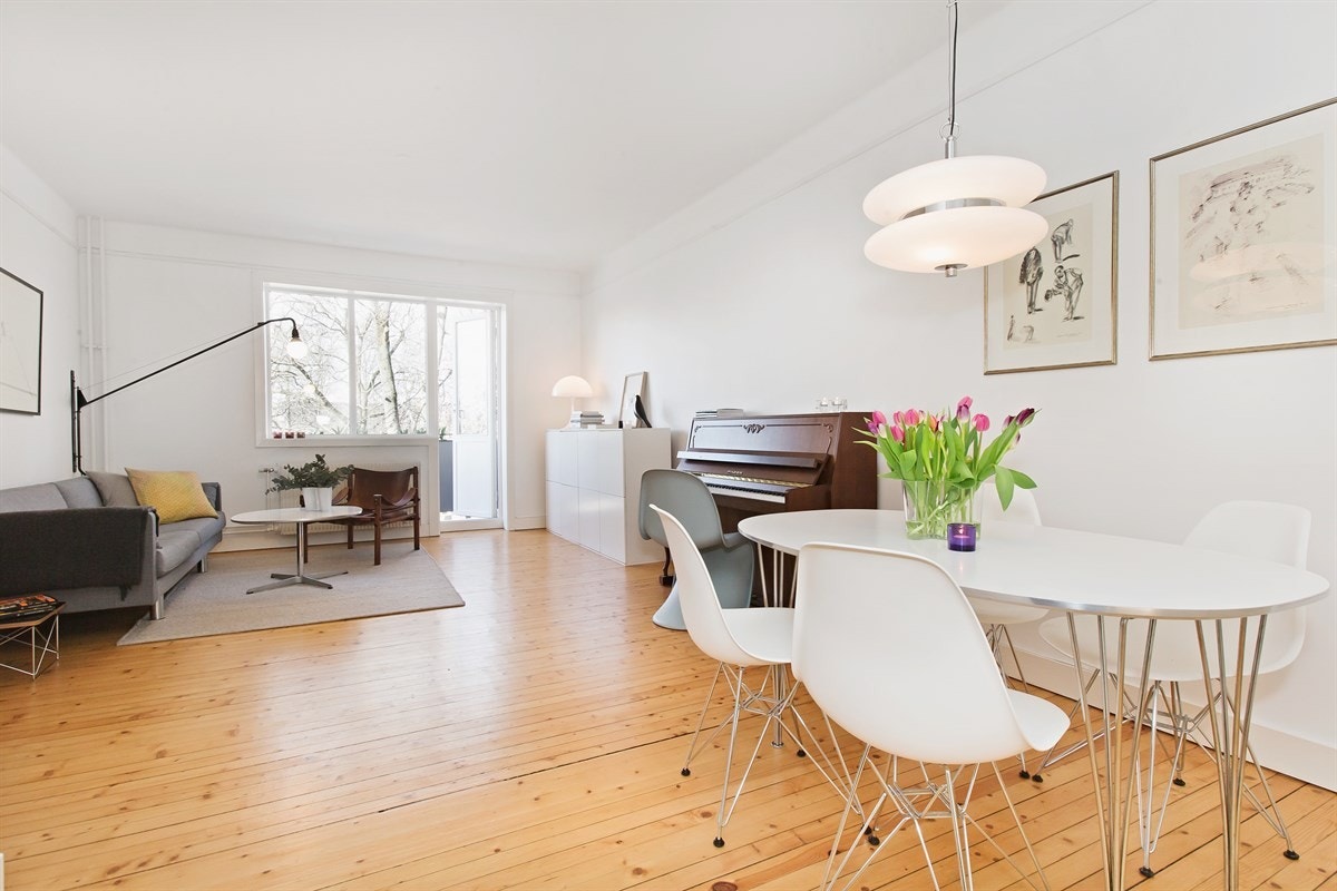 Lys og fin stue Galleribilde