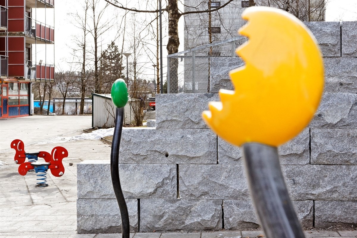 Området har flere lekeplasser til barna Galleribilde