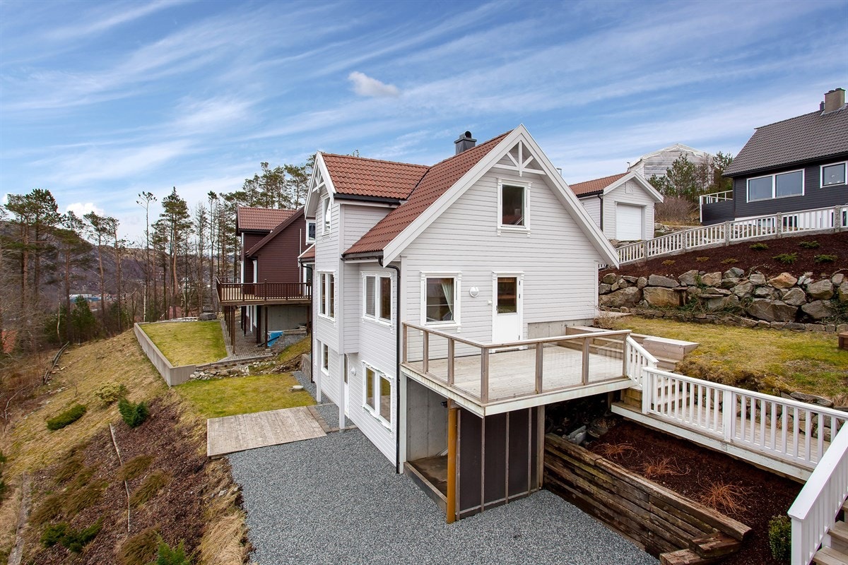 30 - Kvitlyngveien 3 Galleribilde