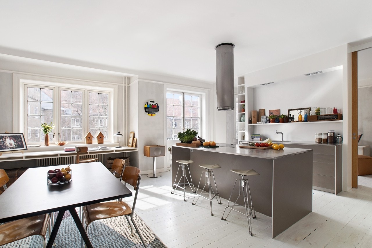 Kjøkken med spiseplass Galleribilde