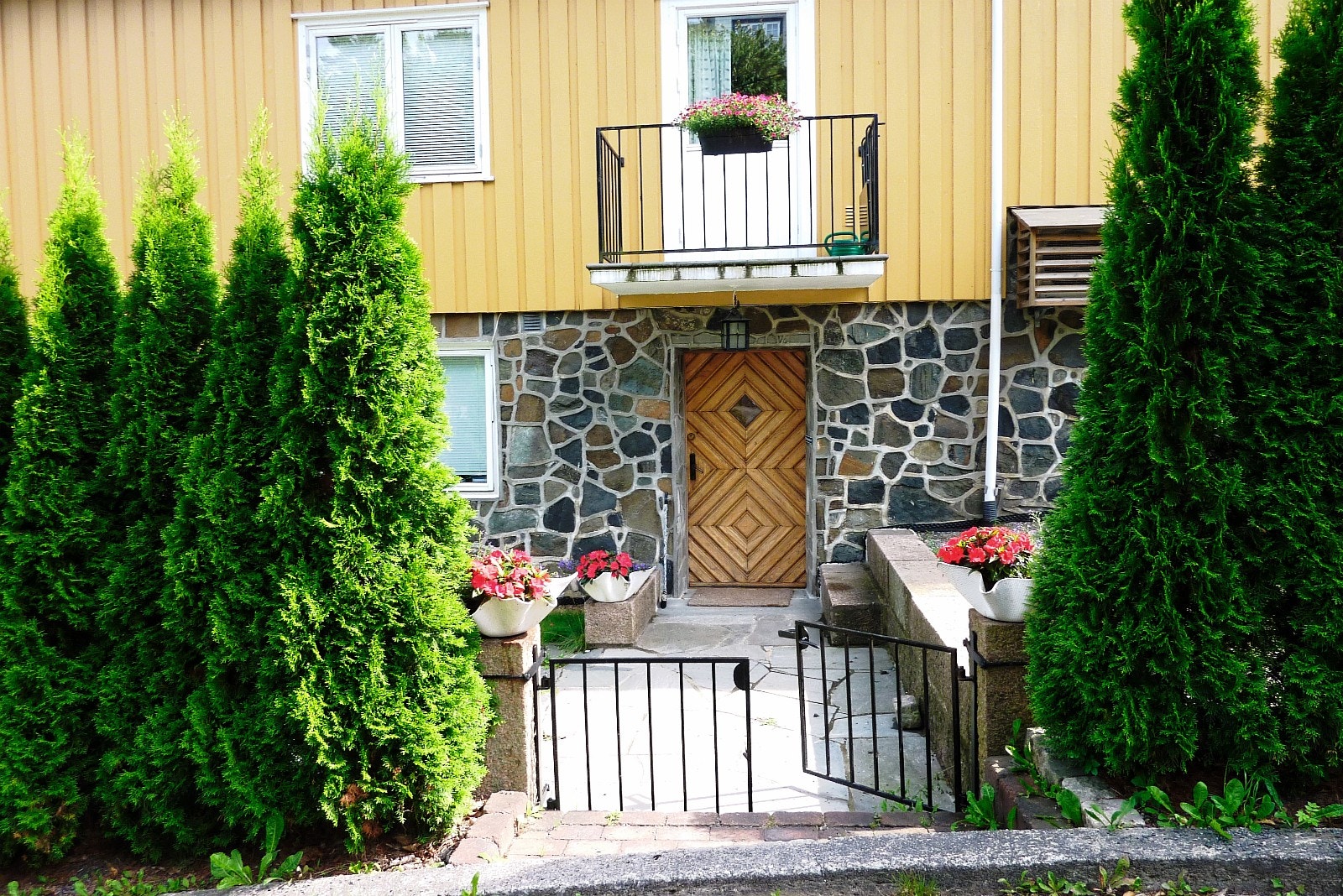 inngangsdør 1.etasje Galleribilde